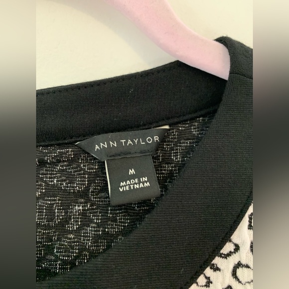 Ann Taylor snow leopard print sleeveless top/shell. - Picture 4 of 5